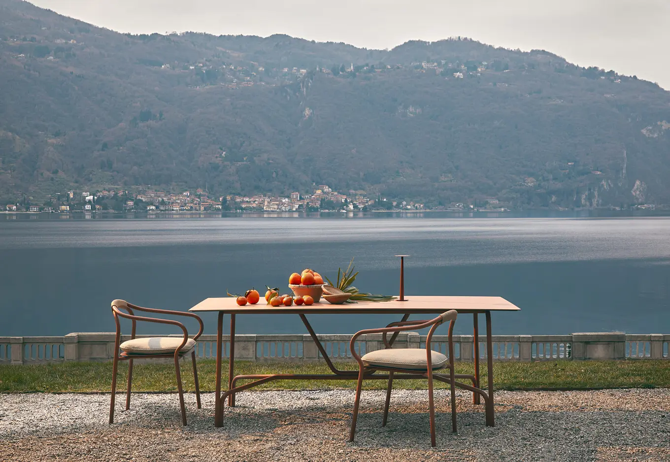 UNOPIÙ – Salò · Dining in Terrakotta